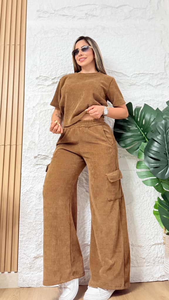 💖 CONJUNTO CORDUROY CON 50% OFF ¡ÚLTIMAS UNIDADES DISPONIBLES!